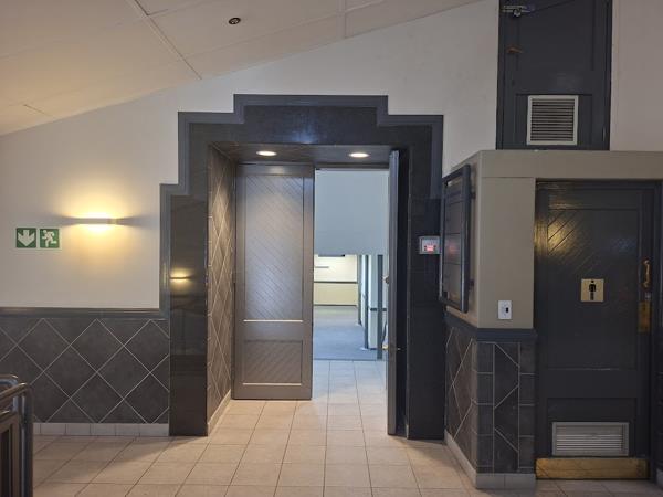 117 m² Office Space