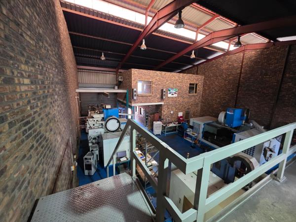 231  m² Industrial space