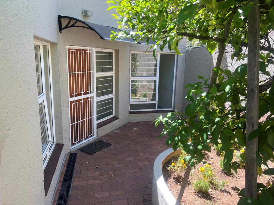 1 Bedroom Garden Cottage