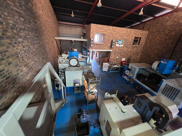 231  m² Industrial space