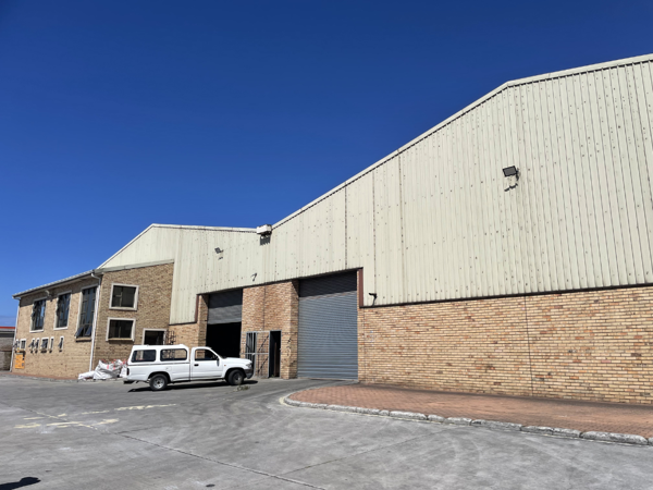 4 200 m² Industrial space