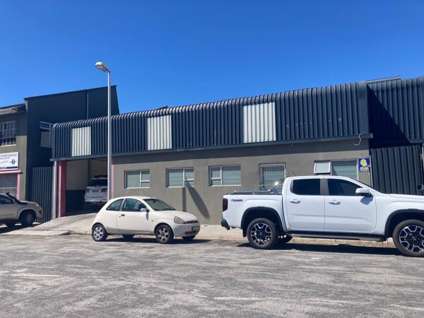 329  m² Industrial space