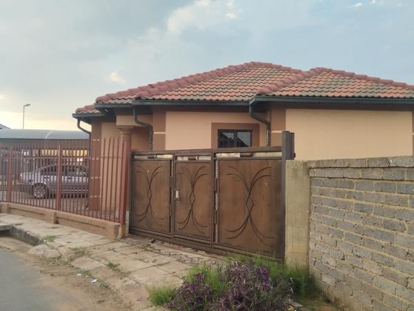 2 Bedroom House