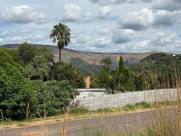 1 470 m² Land