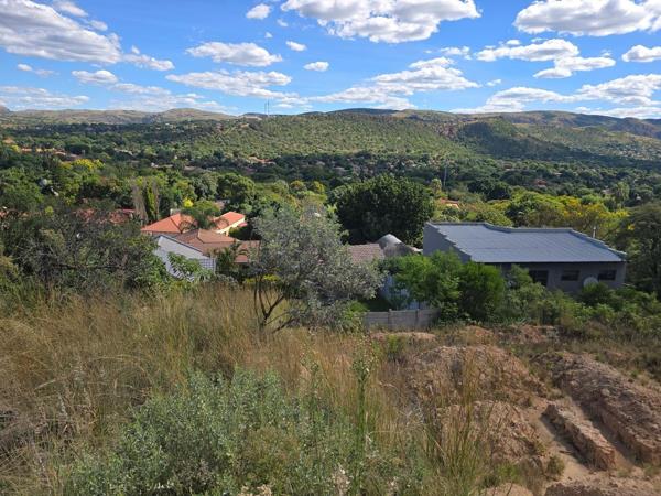 1 470 m² Land
