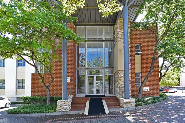 376 m² Commercial space