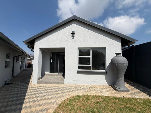 65  m² Commercial space