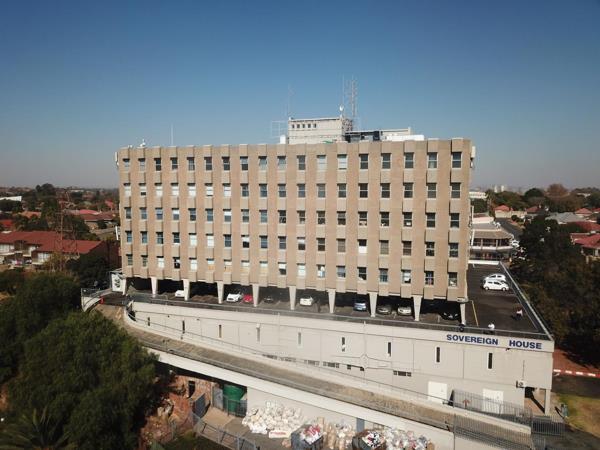 455  m² Commercial space