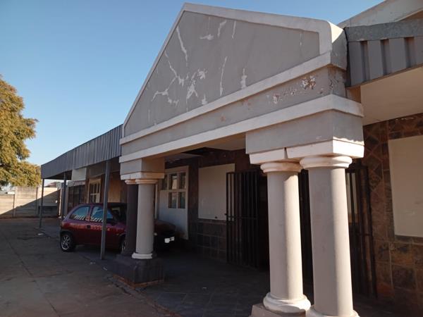 850  m² Commercial space