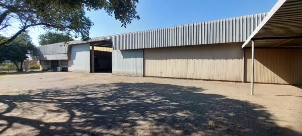 3 988  m² Industrial space