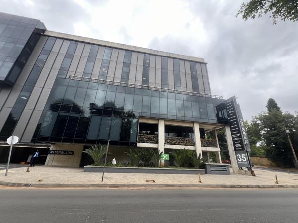 605 m² Commercial space