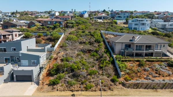 1 198 m² Land