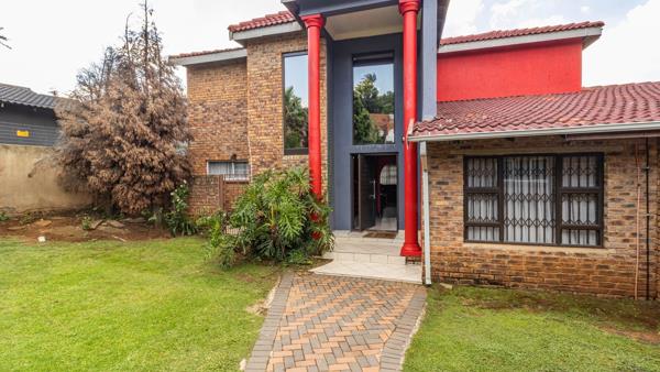 5 Bedroom House