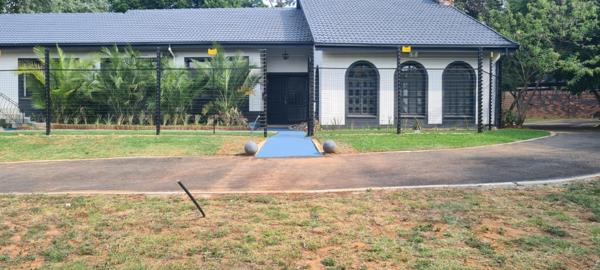 270  m² Office Space