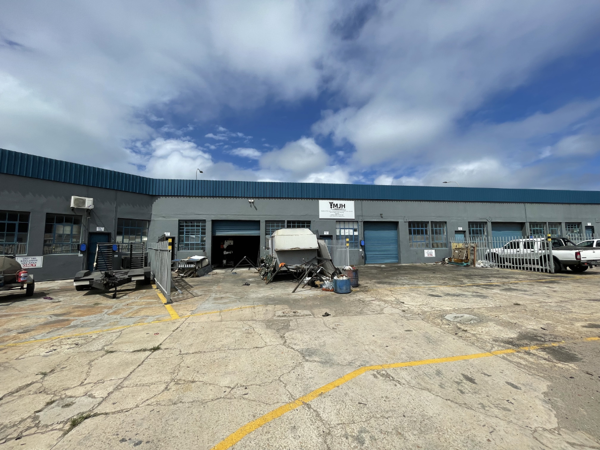 835 m² Industrial space