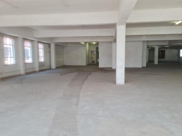 4 100  m² Industrial space