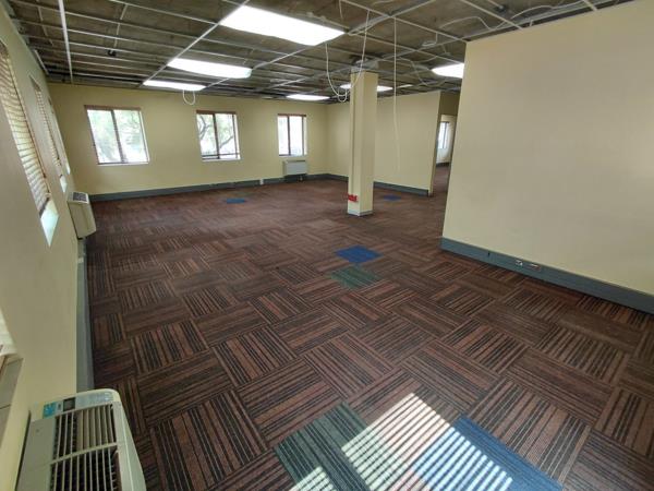 424  m² Commercial space