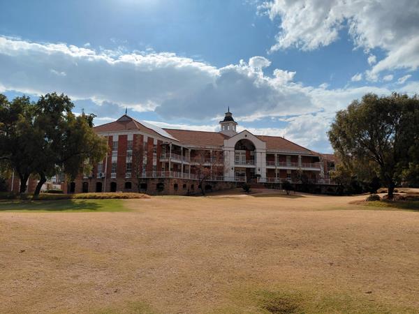 287  m² Commercial space