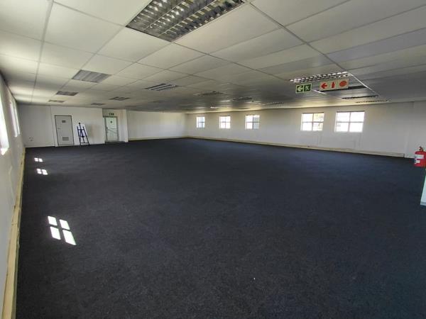 275  m² Commercial space