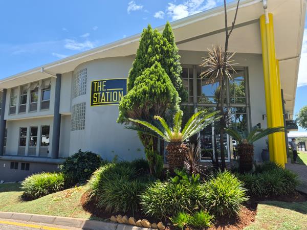 39.3  m² Commercial space