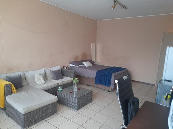 1.5 Bedroom Apartment