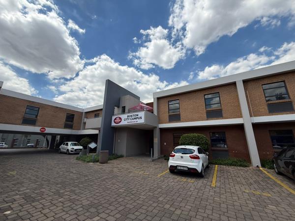 211.4  m² Commercial space