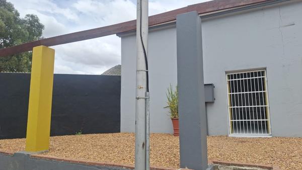 90  m² Commercial space