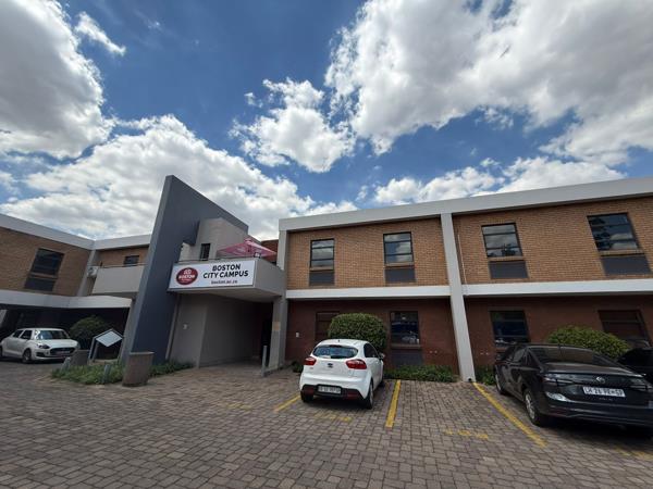 211.4  m² Commercial space