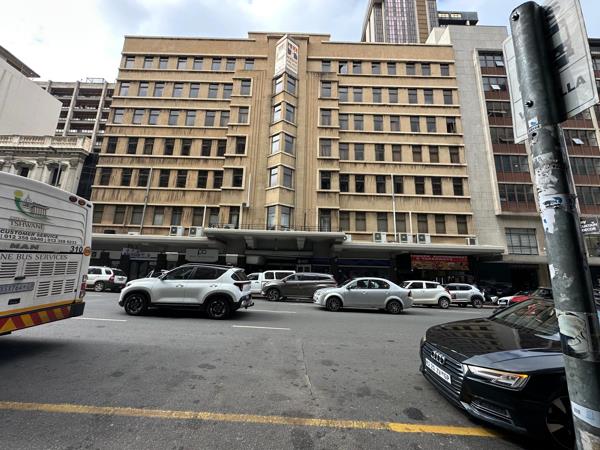 105  m² Commercial space