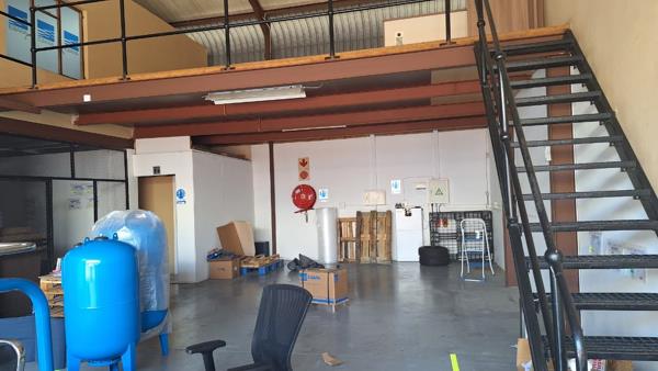 185  m² Industrial space