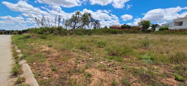 1 575 m² Land