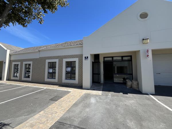 102 m² Industrial space