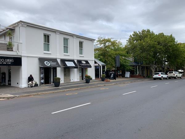 120  m² Commercial space