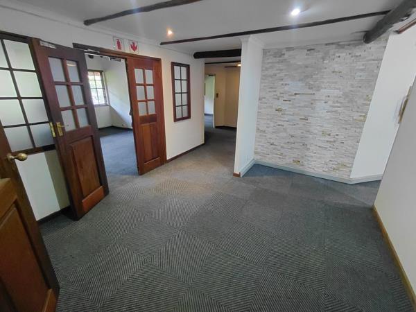 282 m² Commercial space