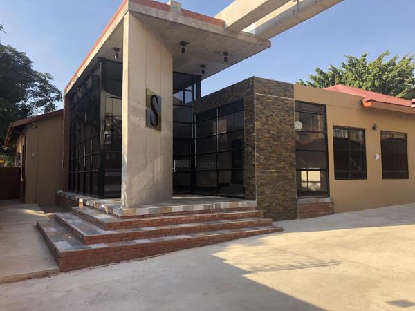 350 m² Commercial space