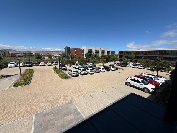 92  m² Commercial space