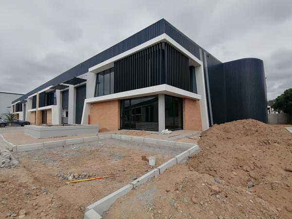 654 m² Industrial space