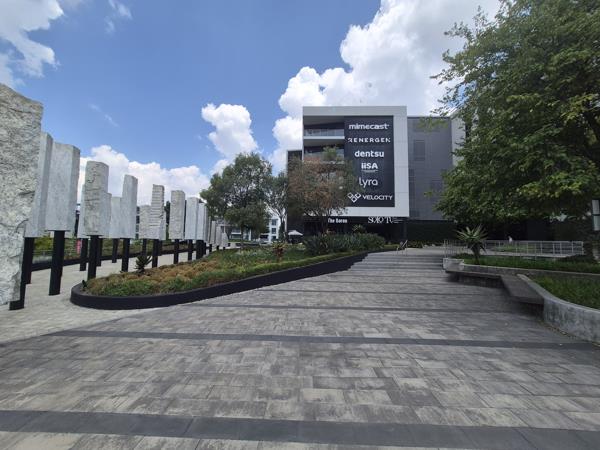 37  m² Commercial space