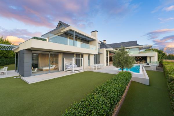 5 Bedroom House