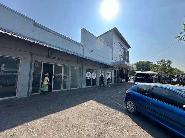 103  m² Commercial space