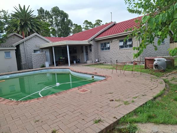 11 Bedroom House