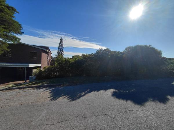 889 m² Land