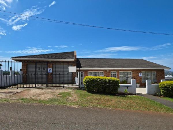 6 Bedroom House