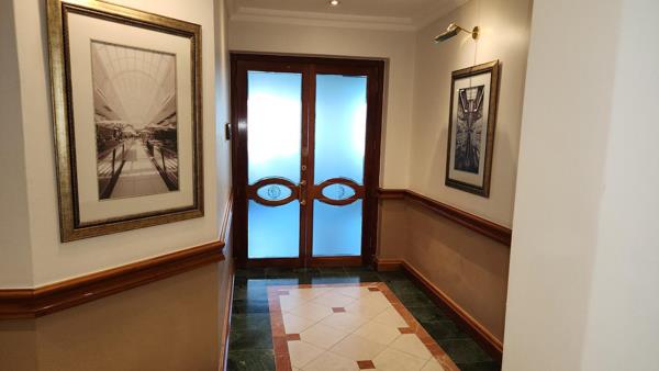 324 m² Office Space