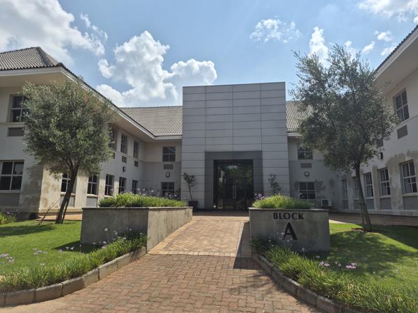 281  m² Commercial space