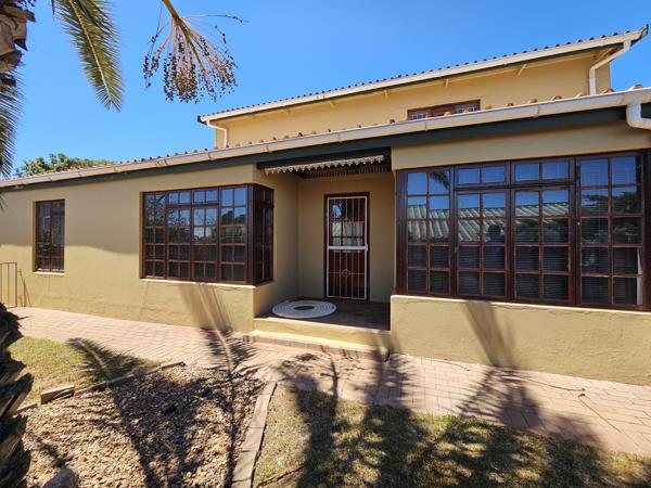 6 Bedroom House