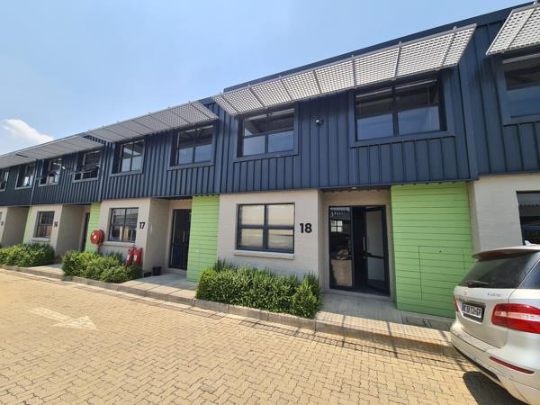 140  m² Commercial space