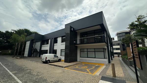 298  m² Office Space