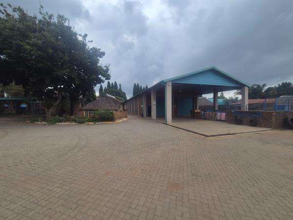 728  m² Industrial space