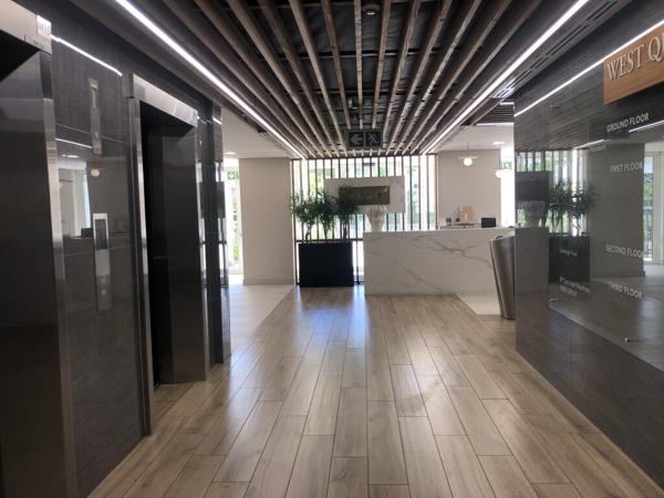 180  m² Commercial space